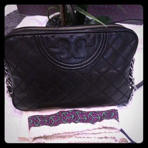 Tory Burch distress 🍀